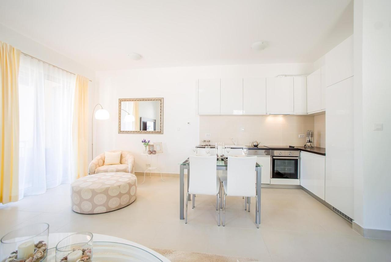 Lavender Bay Apartment C22 Kotor Exterior photo
